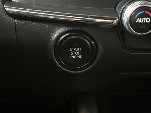 Used 2025 MAZDA MAZDA3 s image 21