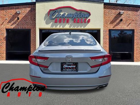 Used 2022 Honda Accord Sport image 5