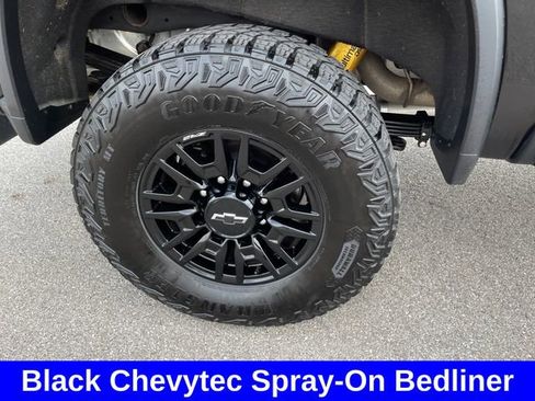 Used 2024 Chevrolet Silverado 2500 ZR2 w/ Technology Package AWD/4WD image 44