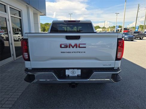 New 2026 GMC Sierra 1500 SLE w/ Preferred Package image 8