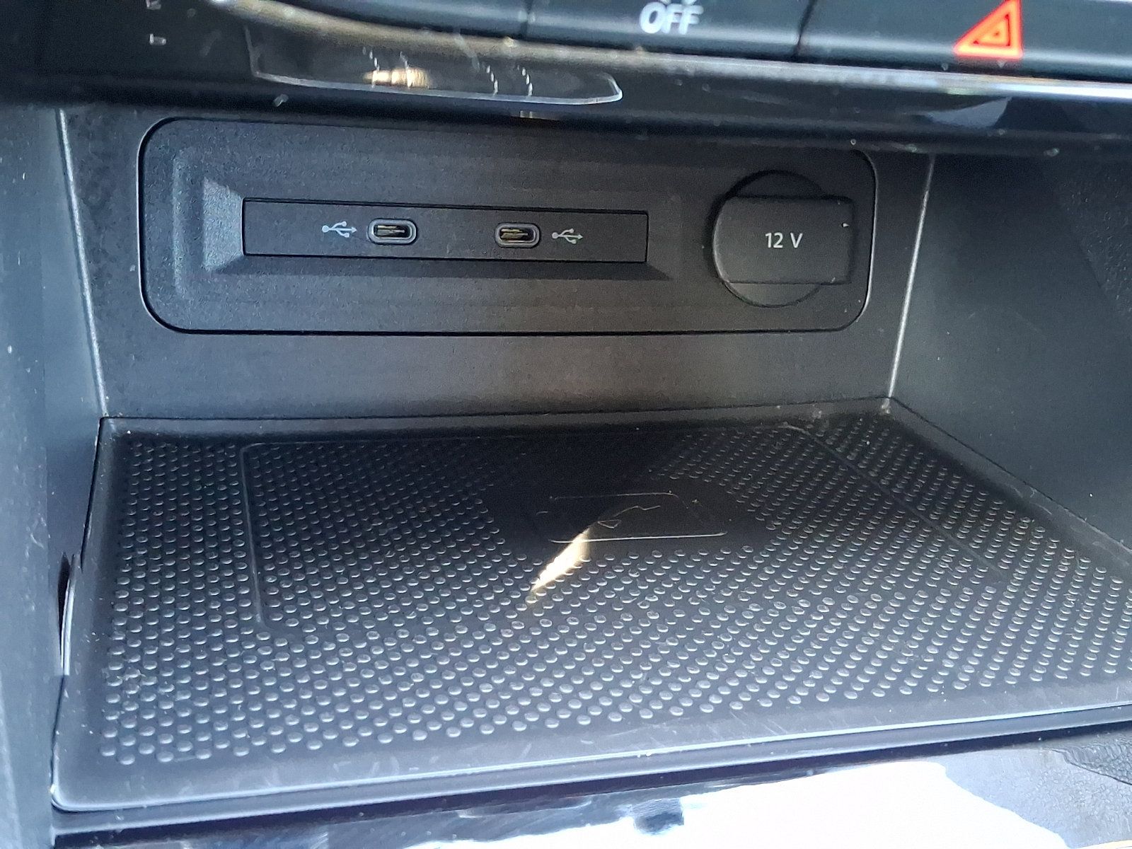 Used 2023 Volkswagen Atlas SE AWD/4WD image 26