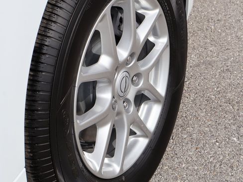 New 2026 Chrysler Pacifica Select image 40