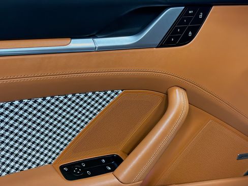 Used 2024 Porsche 911 Turbo image 21