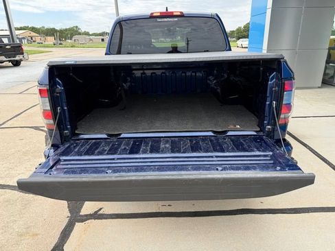 Used 2023 Nissan Frontier SV w/ Tow Package AWD/4WD image 14