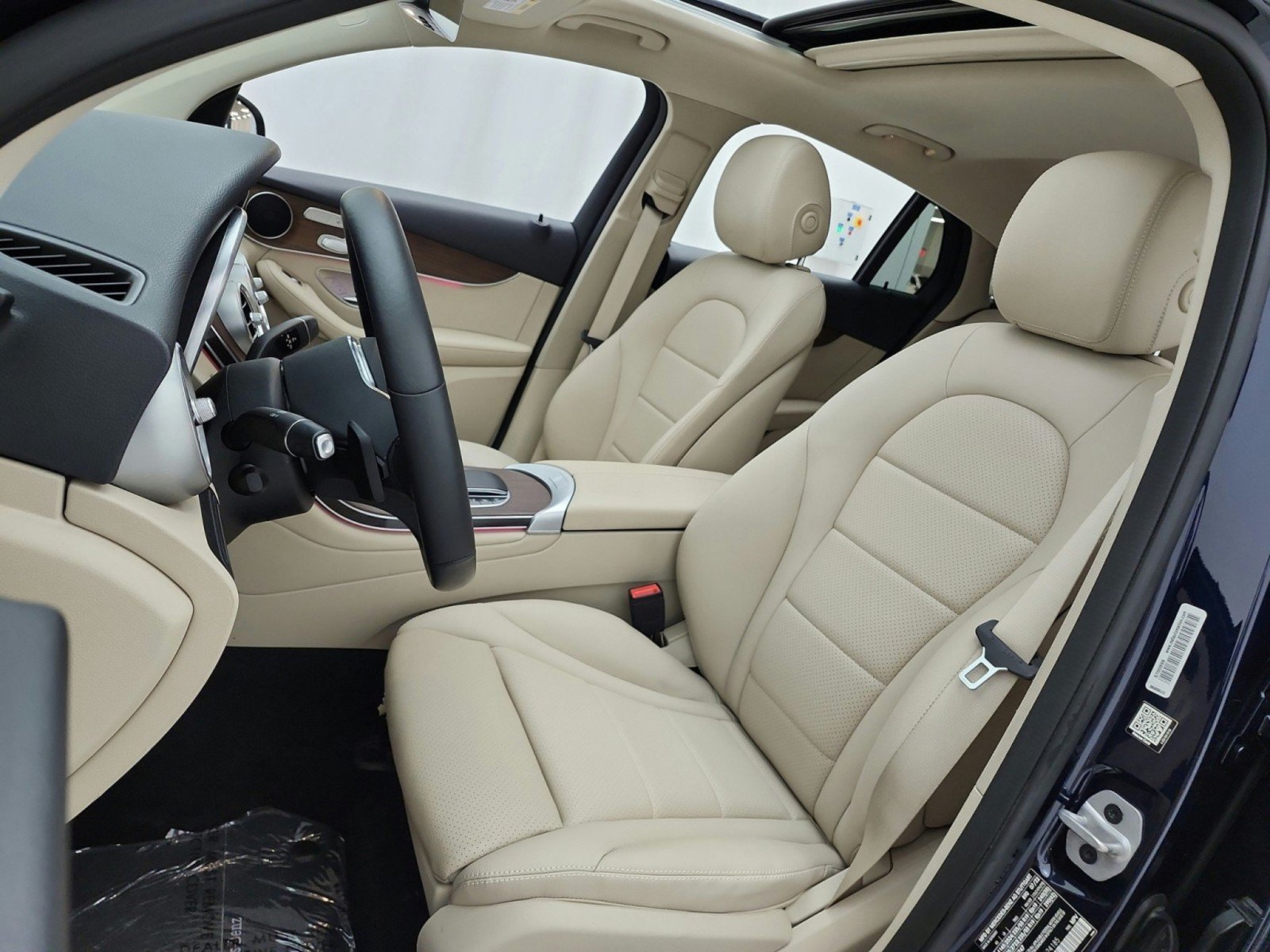 Certified 2023 Mercedes-Benz GLC 300 4MATIC Coupe image 10