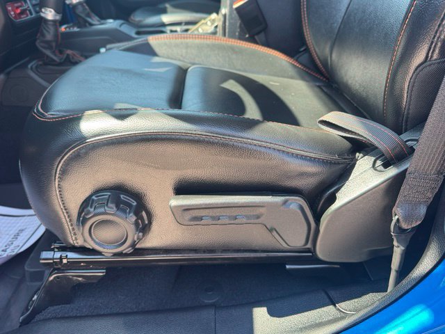 Used 2023 Jeep Gladiator Mojave w/ LED Lighting Group AWD/4WD image 9