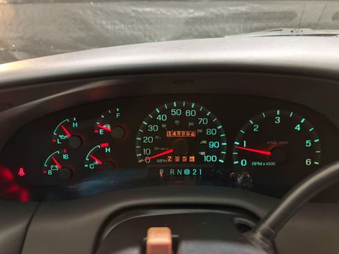 Used 1997 Ford F150 XLT RWD image 10