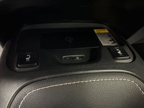 Used 2024 Toyota Corolla XSE FWD image 17