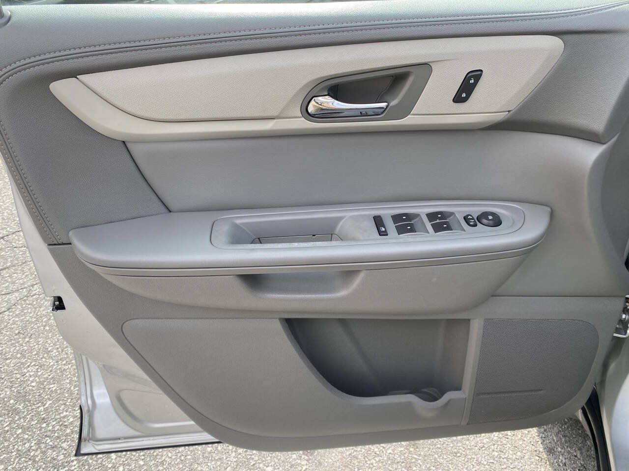 Used 2015 Chevrolet Traverse LS AWD/4WD image 10