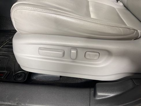 Certified 2018 Honda Ridgeline RTL-T image 23