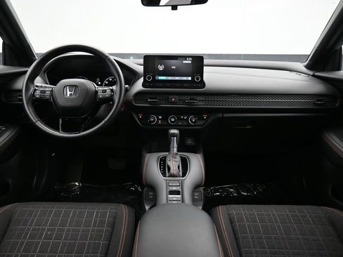 Certified 2025 Honda HR-V Sport image 42