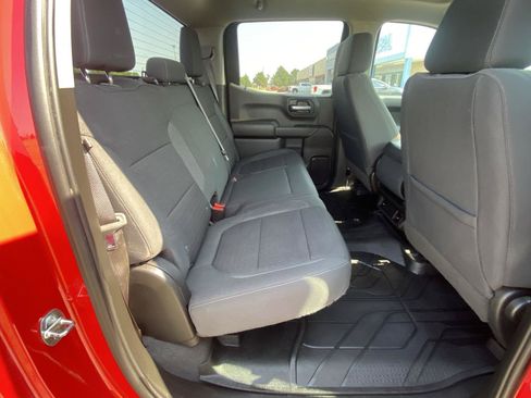 Used 2022 Chevrolet Silverado 1500 Custom Trail Boss w/ LPO, Dark Essentials Package AWD/4WD image 21