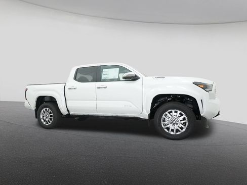 New 2025 Toyota Tacoma Limited AWD/4WD image 28