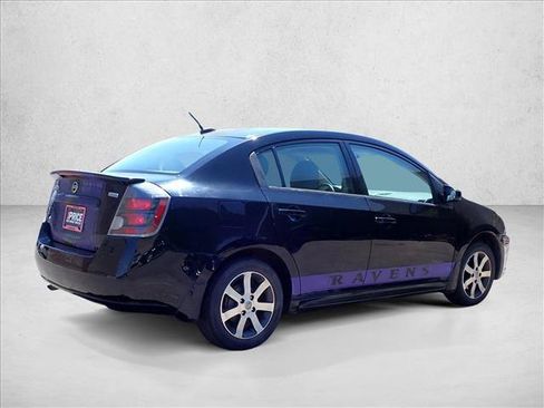 Used 2011 Nissan Sentra 2.0 SR w/ Special Edition Pkg FWD image 4