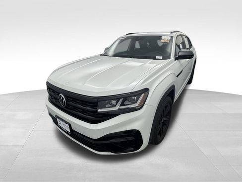 Used 2023 Volkswagen Atlas Cross Sport SEL R-Line image 1