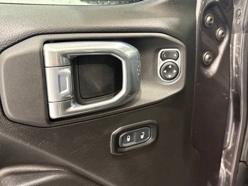 Used 2022 Jeep Wrangler Unlimited Sport AWD/4WD image 20