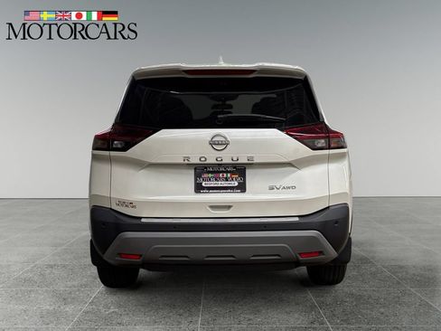 Used 2023 Nissan Rogue SV AWD/4WD image 4