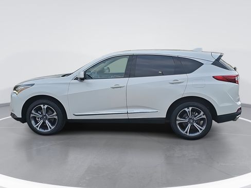 Used 2023 Acura RDX AWD w/ Advance Package image 6