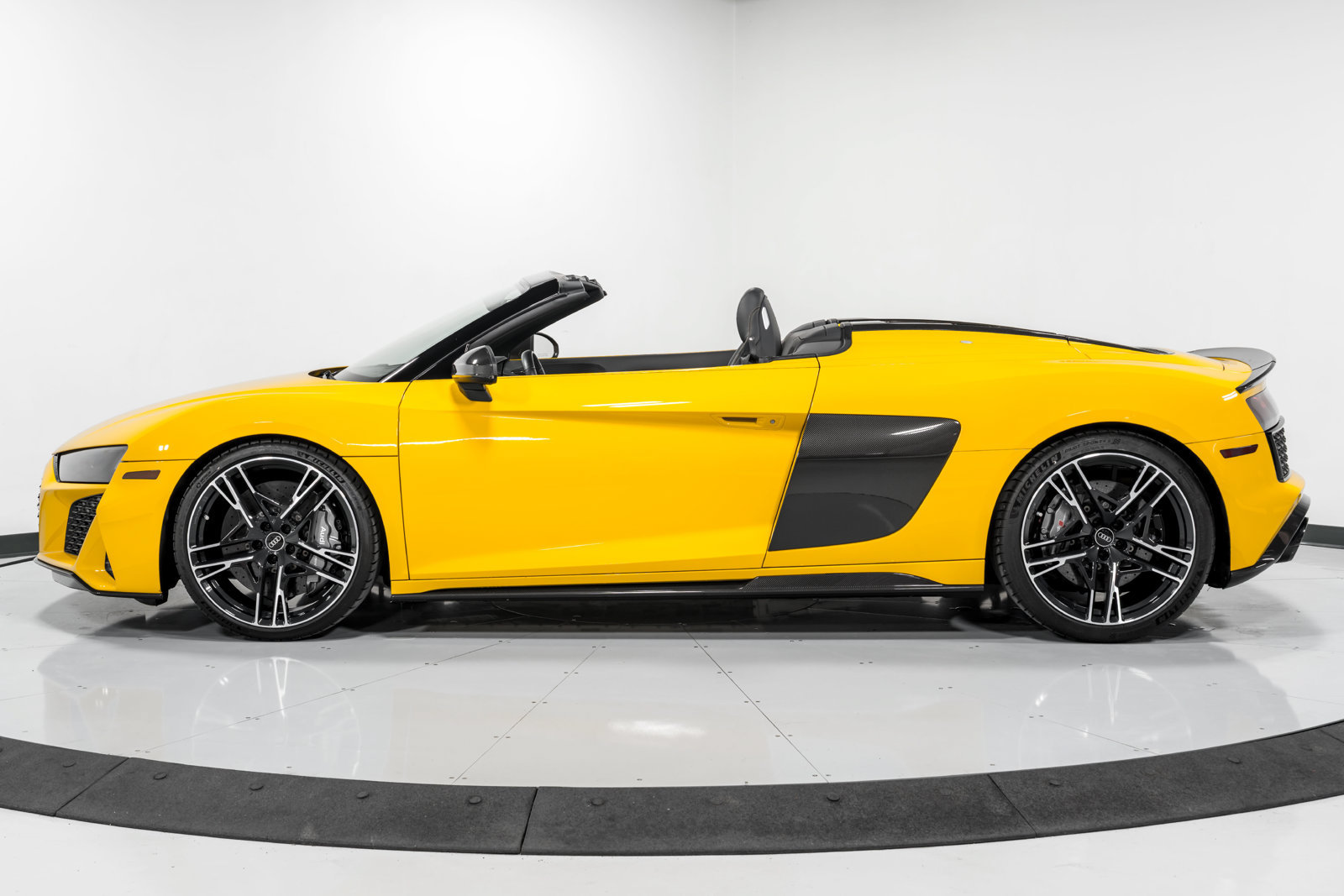 Used 2021 Audi R8 V10 performance AWD/4WD image 6