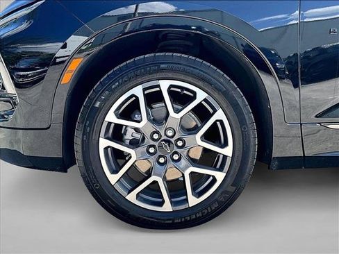 Used 2025 Chevrolet Blazer RS FWD image 10