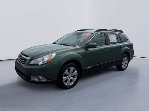Used 2011 Subaru Outback 2.5i Premium AWD/4WD image 7
