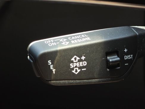 Used 2023 Audi e-tron GT Premium Plus w/ Performance Package image 29