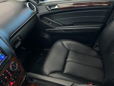 Used 2012 Mercedes-Benz GL 450 4MATIC image 23