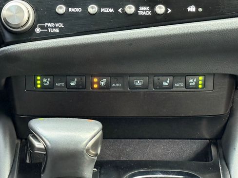 Used 2023 Lexus ES 350 Ultra Luxury image 20