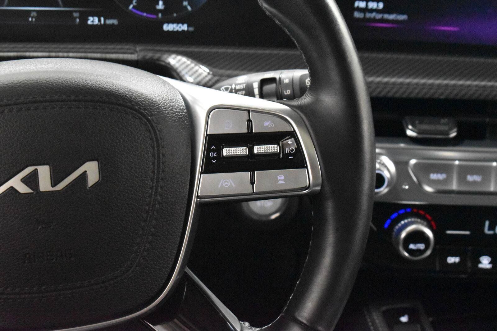 Used 2023 Kia Telluride SX Prestige AWD/4WD image 10