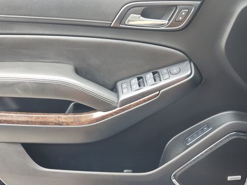 Used 2019 Chevrolet Tahoe LT RWD image 23