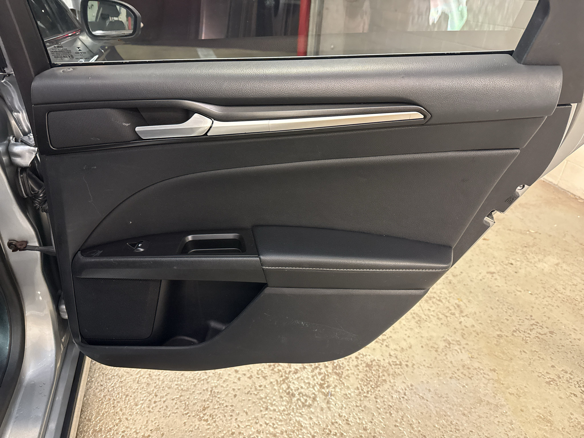Used 2020 Ford Fusion Titanium FWD image 27