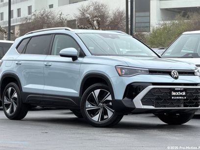 New 2026 Volkswagen Taos SE
