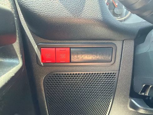 Used 2017 Jeep Wrangler Unlimited Rubicon AWD/4WD image 40