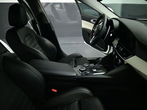 Used 2018 Alfa Romeo Giulia Ti Sport w/ Quick Order Package 22S Sport image 27