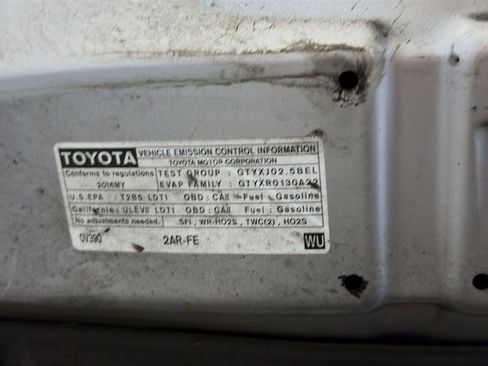 Used 2016 Toyota RAV4 LE image 17