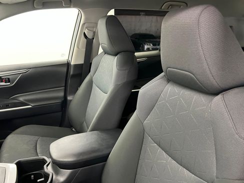 Certified 2025 Toyota RAV4 XLE image 16