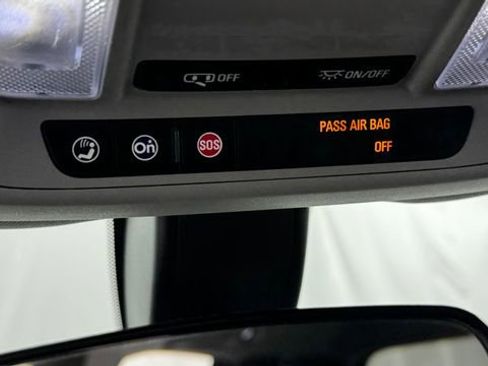 Used 2019 Chevrolet Equinox LT FWD image 31