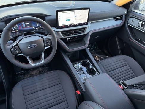 New 2026 Ford Explorer ST-Line w/ ST-Line Street Pack image 6