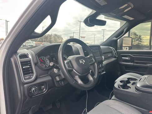 Used 2024 RAM 2500 Big Horn w/ Bed Utility Group image 4