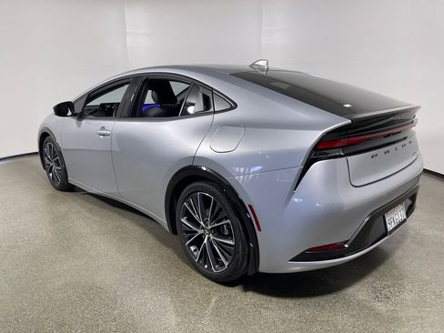 Certified 2024 Toyota Prius XLE image 5