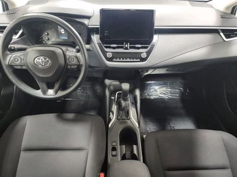 Used 2024 Toyota Corolla LE image 2