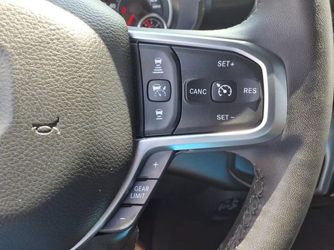Certified 2025 RAM 2500 Big Horn AWD/4WD image 10