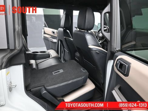 Used 2022 Ford Bronco Wildtrak AWD/4WD image 30