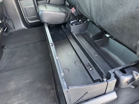 Used 2021 Ford F250 Lariat w/ Lariat Ultimate Package image 20