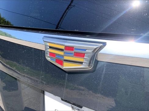 Used 2020 Cadillac Escalade Premium Luxury AWD/4WD image 8