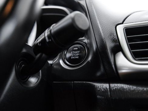 Used 2018 MAZDA MAZDA3 Touring FWD image 20