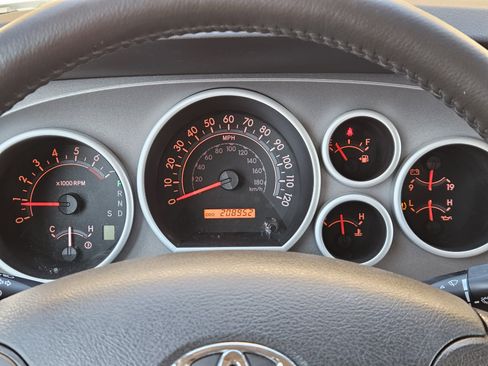 Used 2011 Toyota Sequoia SR5 image 18