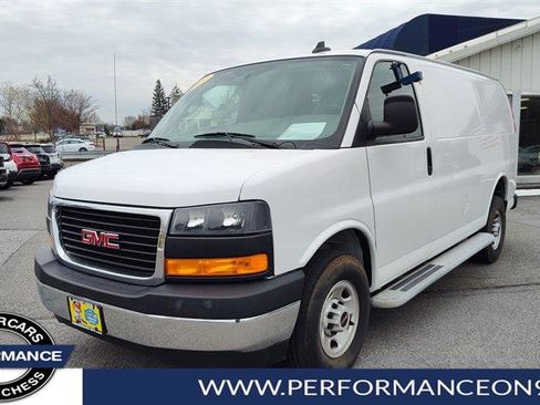 Used 2022 GMC Savana 2500 w/ Driver Convenience Package image 7