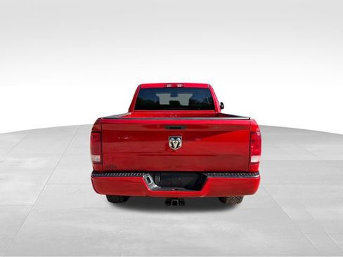 Used 2019 RAM 1500 Express AWD/4WD image 4