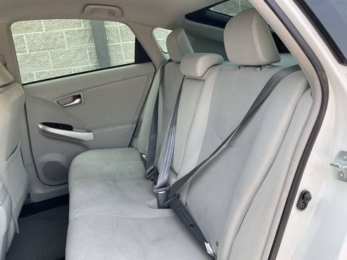 Used 2015 Toyota Prius Three FWD image 31